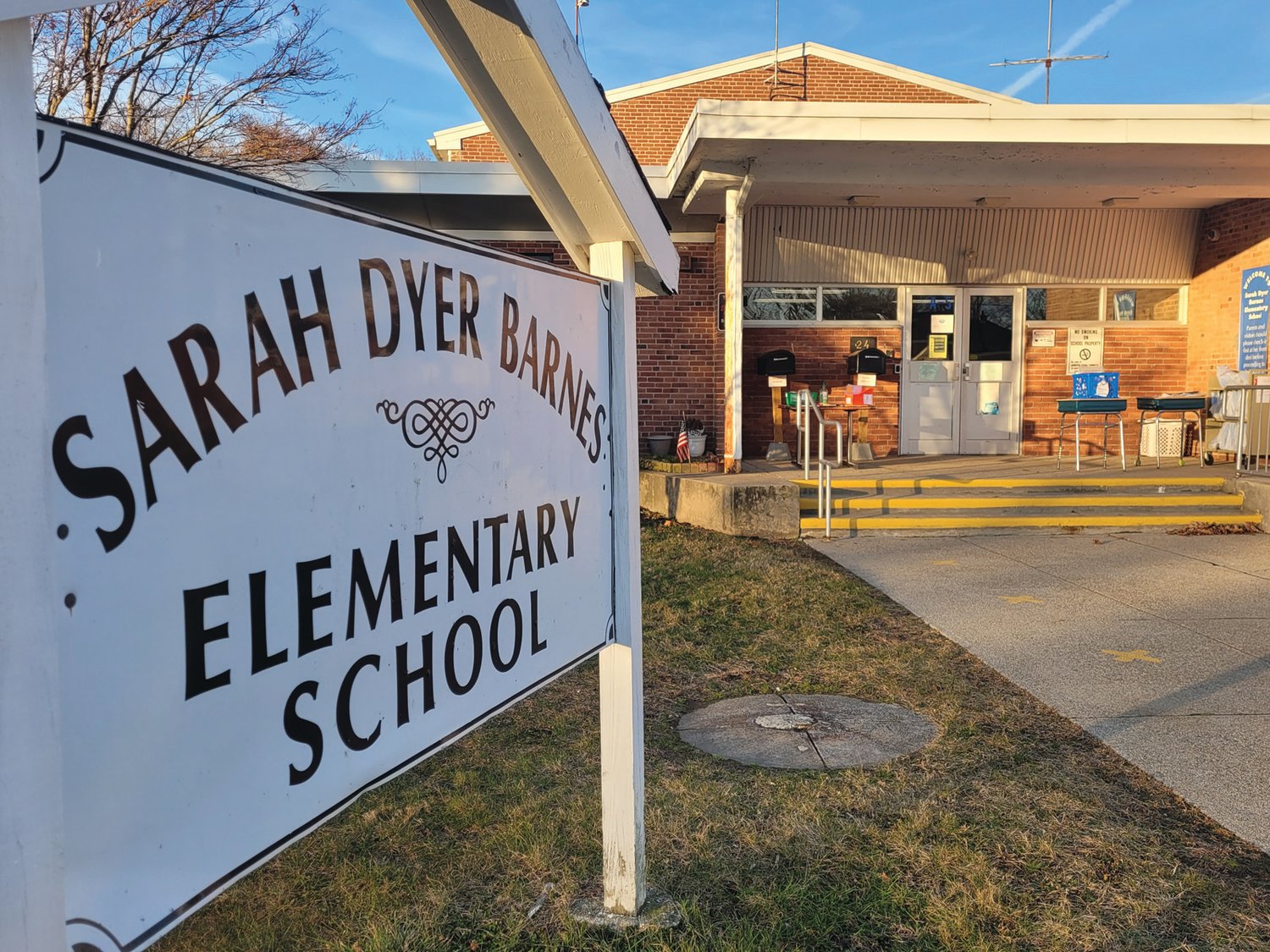 Barnes Elementary School in Johnston closed for the week after